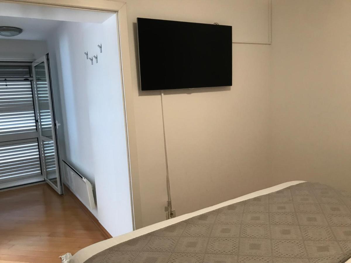 Apartments Bloom Near The Beach Пореч Екстериор снимка