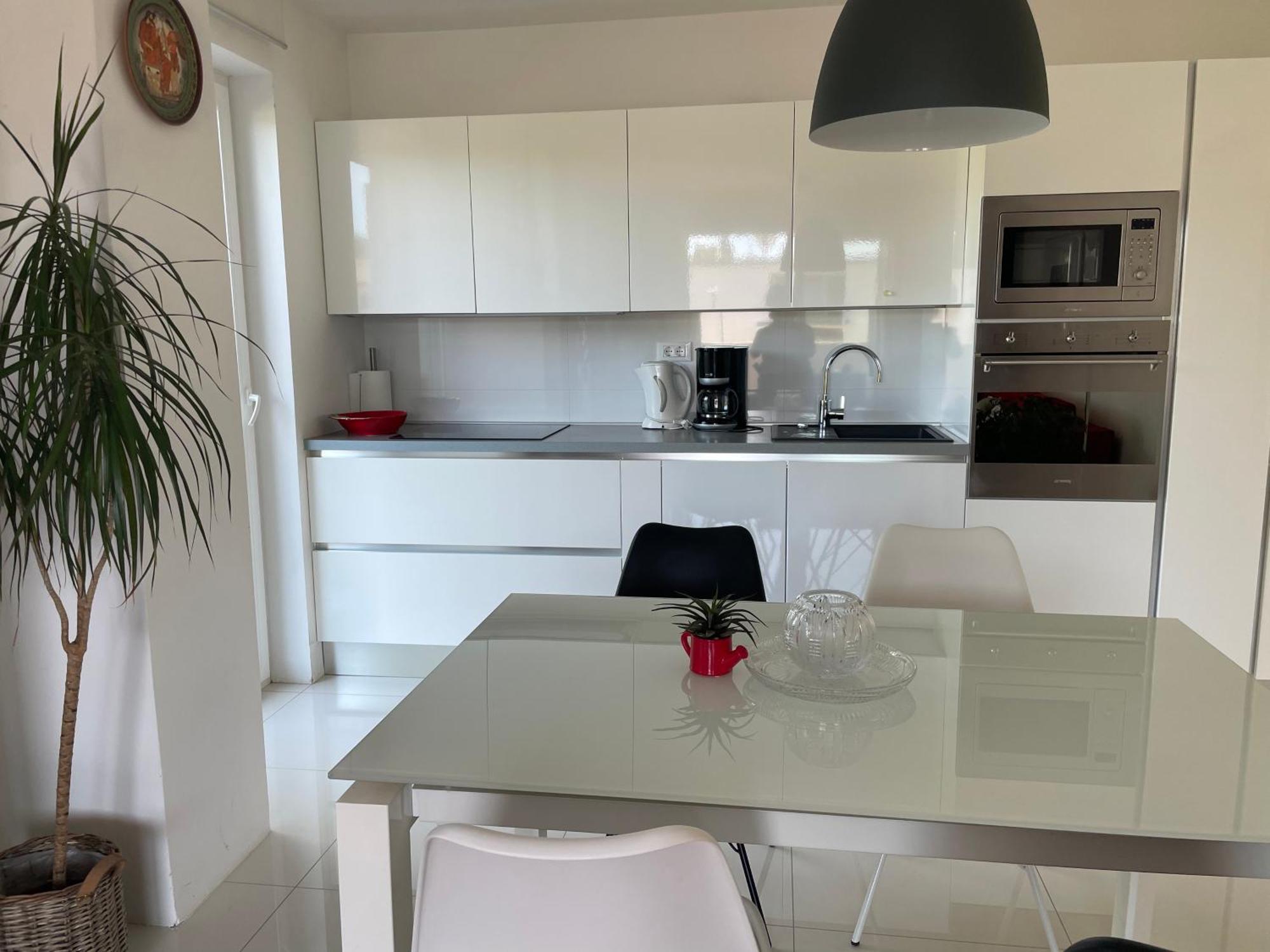 Apartments Bloom Near The Beach Пореч Екстериор снимка